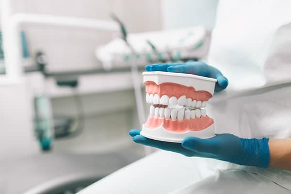How Long Do Dental Implants in Turkey Last?